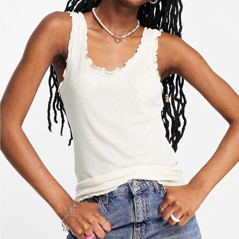 Tank Top with Lettuce Edge Trim